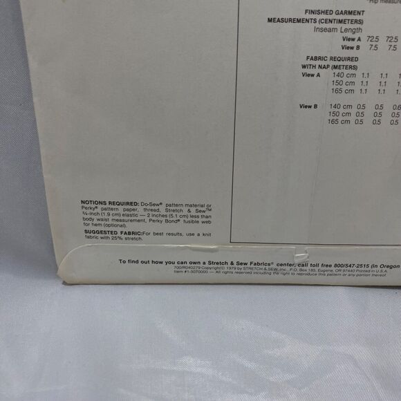 1979 Stretch and Sew Pants And Shorts Design Patterns by Ann Person - Picture 8 of 9